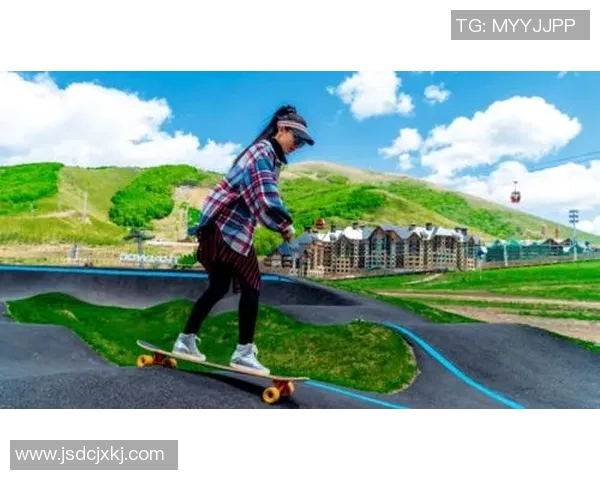 张敏亲授滑板技巧与心得体会助你轻松入门与提升滑板水平