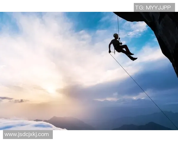 武汉攀岩队的挑战与成长：一段激励人心的攀岩历程纪实