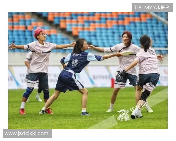 重庆飞盘队与南京飞盘队速度对决赛后分析与战术总结