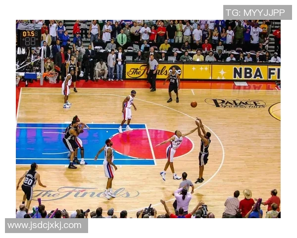 武汉篮球队整体压制革新之路探秘与未来展望 武汉篮球队整体压制革新之路探秘与未来展望