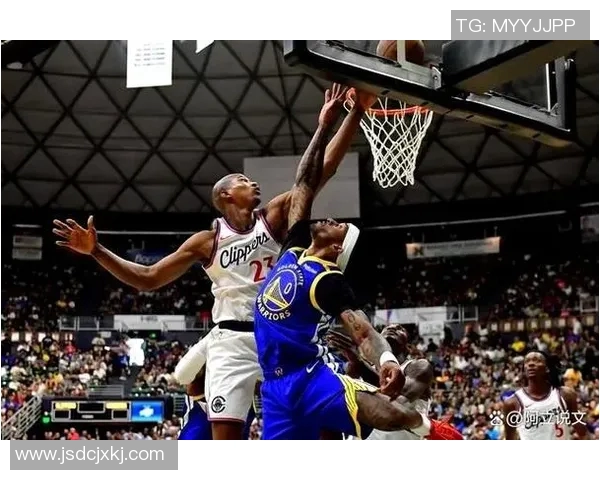 快船与勇士激战四月二十五季后赛精彩对决回顾与分析