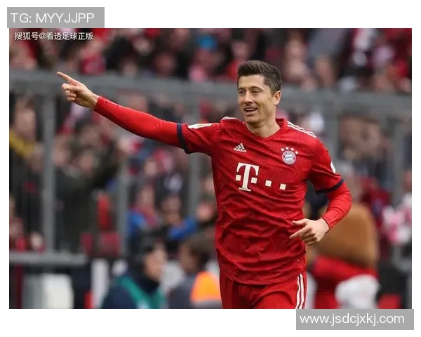 莱万领衔球队新征程挑战赛季巅峰目标全力以赴展现足球魅力