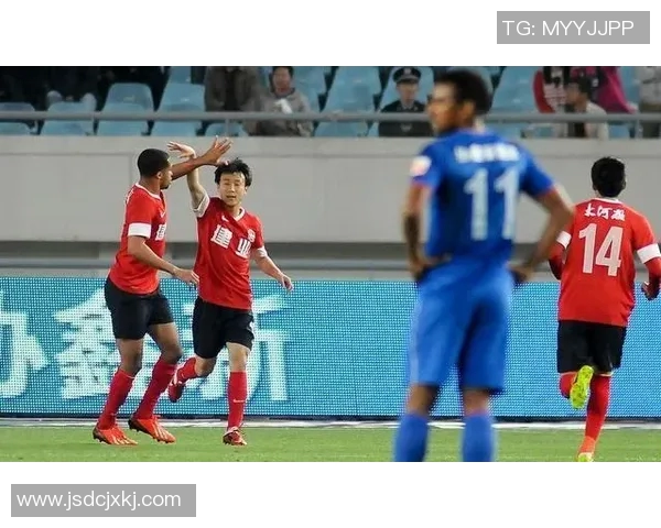 大连队与河南建业的比赛前瞻与胜负预测分析