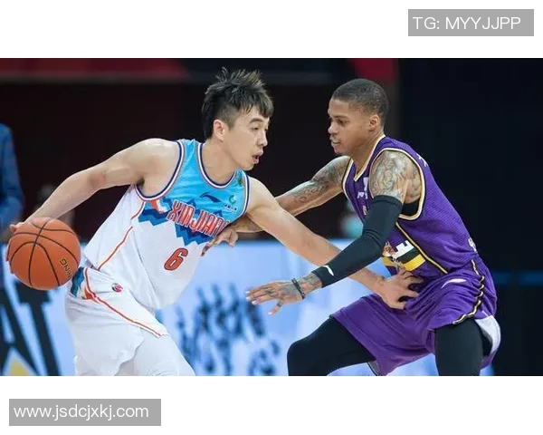 北京紫禁勇士迎战新疆队全力争胜展现篮球风采 北京紫禁勇士迎战新疆队全力争胜展现篮球风采