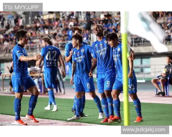 江原FC与蔚山现代激战正酣谁能在这场对决中笑到最后